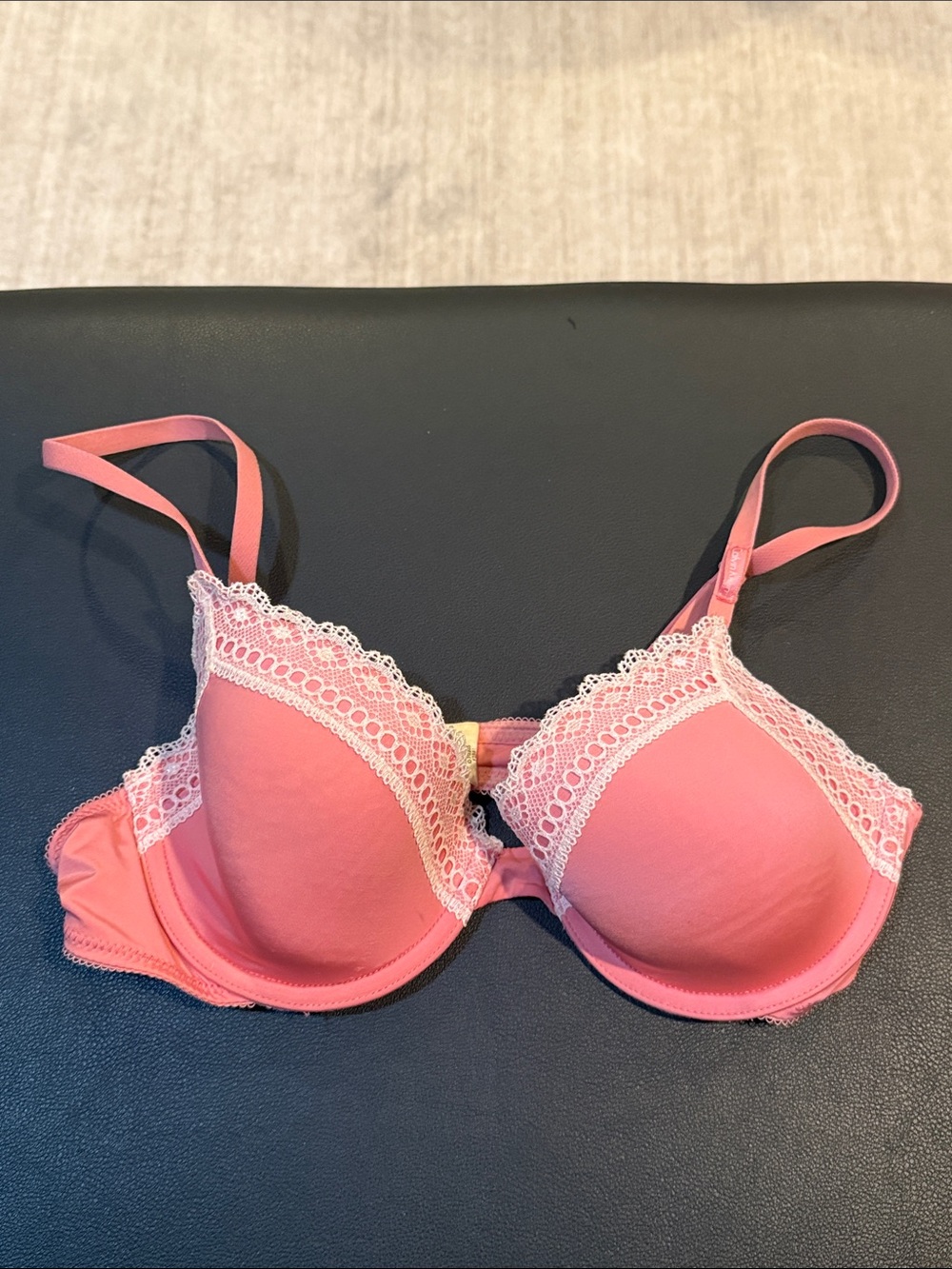 Calvin Klein Pink Lace-Trim Underwire Bra 34B